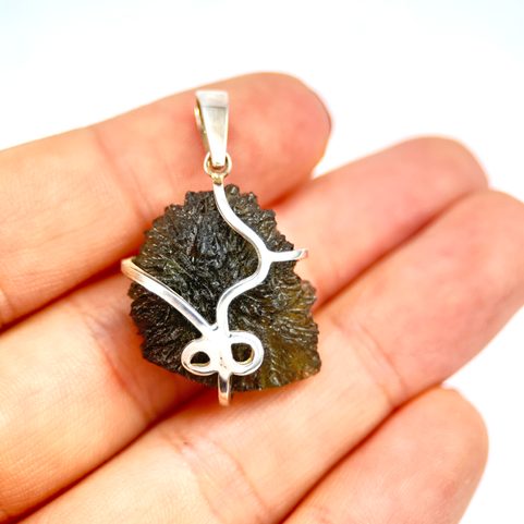 BOUBIN, SILVER PENDANT WITH CZECH MOLDAVITE AG 925