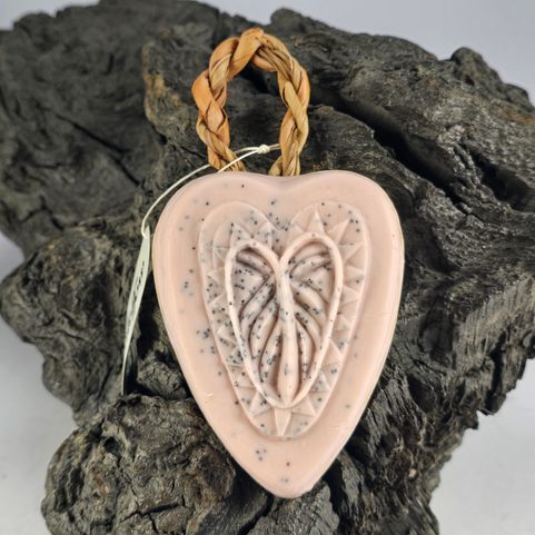 MEDIEVAL SOAP MALESSOW, HEART BIG