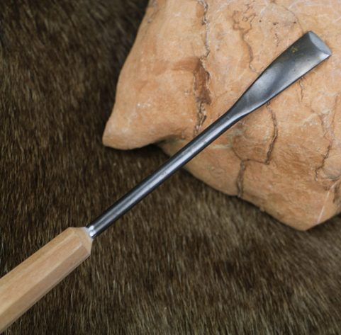 WOOD CHISEL, HAND FORGED, TYPE XVII