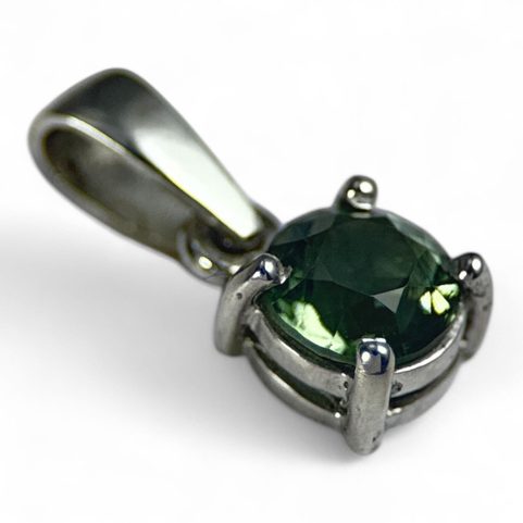 CYNGUS, SILVER PENDANT WITH MOLDAVITE, AG 925