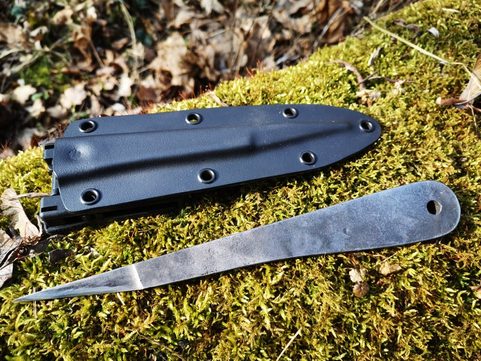 TOP DOG THROWING KNIFE + TACTICAL SHEATH