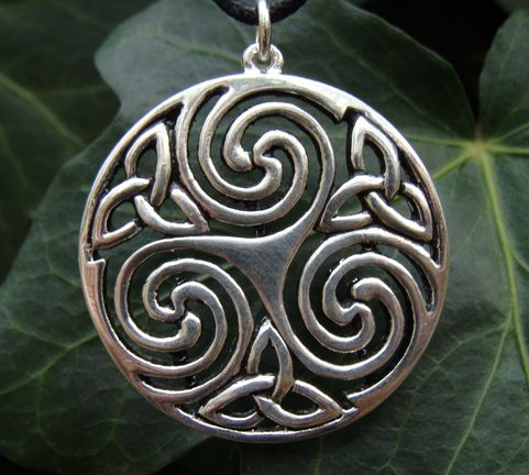 TRIPLE SPIRALE CELTIQUE, COLLIER ARGENTÉ