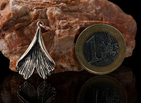 GINKGO, PENDANT, BRONZE