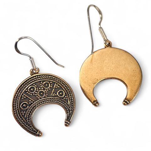 LUNITSA - EARRINGS, GREAT MORAVIAN EMPIRE, BRONZE