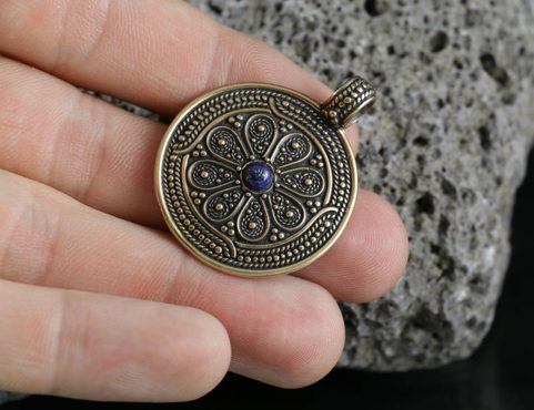VESNA, SLAVIC PENDANT, MORAVIA MAGNA EMPIRE, BRONZE LAPIS LAZULI