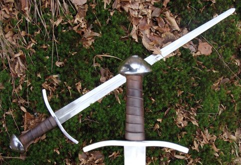 SINGLE HAND SWORD - NUT POMMEL