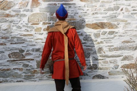 CRAFTSMAN - SET OF MEDIEVAL CLOTHING, 2ND HALF OF THE 14TH CENTURY
