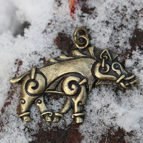 COLLACH - CELTIC BOAR PENDANT, ZINC, ANTIQUE BRASS