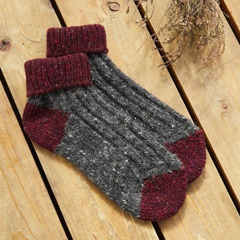 IRISCHE WOLLSOCKEN, BORDEAUXROT