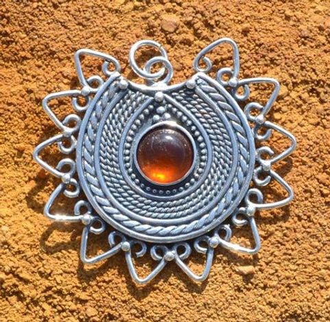 LADA, GRANDE MORAVIE PENDENTIF ARGENT 925