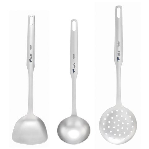 TI8703 SET DE COUVERTS EN TITANE