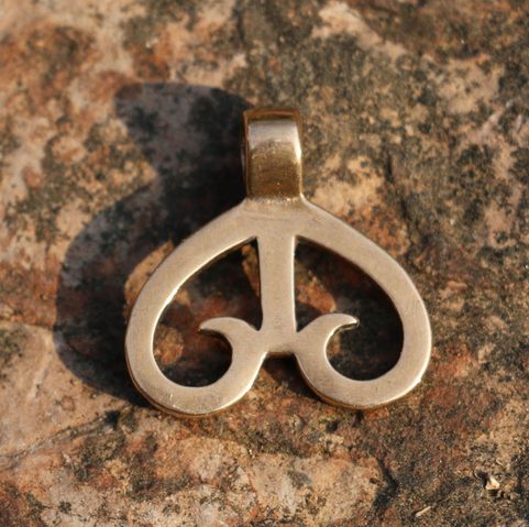 HEART LUNULA, BRONZE PENDANT