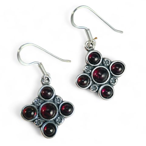 PRAGA, MEDIEVAL EARRINGS WITH GARNETS, SILVER 925/1000
