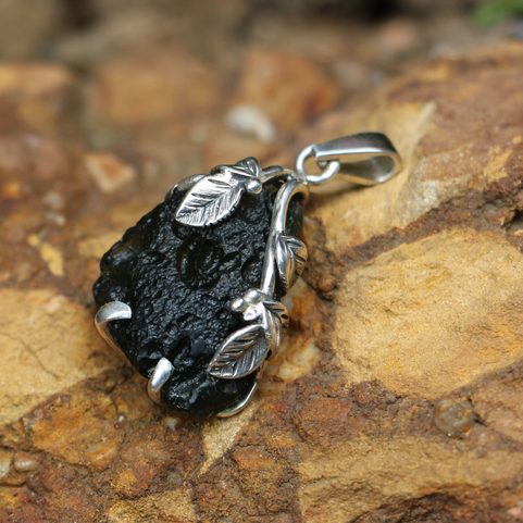 GABRETA MOLDAVITE SILVER PENDANT