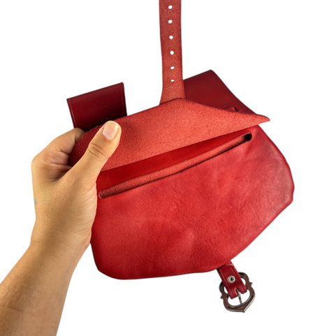 SAC EN CUIR MÉDIÉVAL DU 13E - XVE SIÈCLE