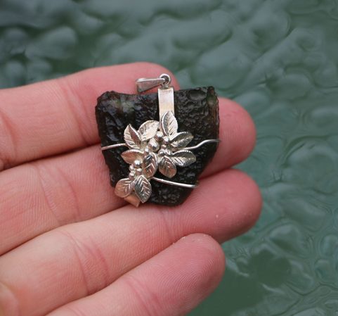 FLORA - MOLDAVITE, SILVER PENDANT AG 925