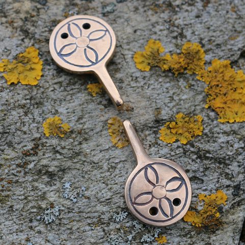 PUTTEE HOOKS, ENGLAND 10TH CENTURY BRONZE