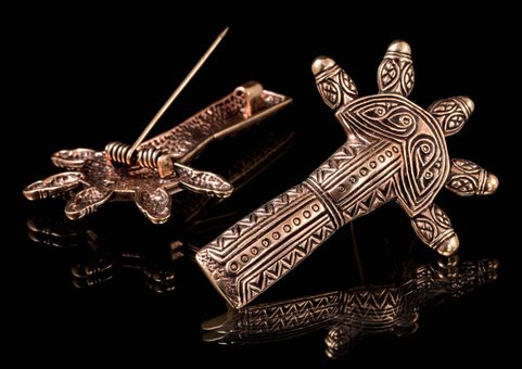 BRONZE GERMANIC FIBULA, 6TH CENTURY