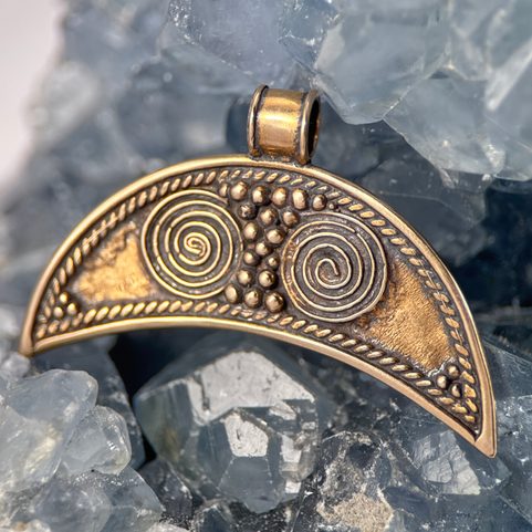LUNULA, BRONZE PENDANT