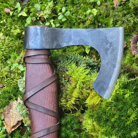 RAGNAR LOTHBROK, VIKING AXE