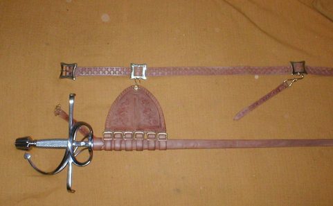 RAPIER HANGER DE LUXE