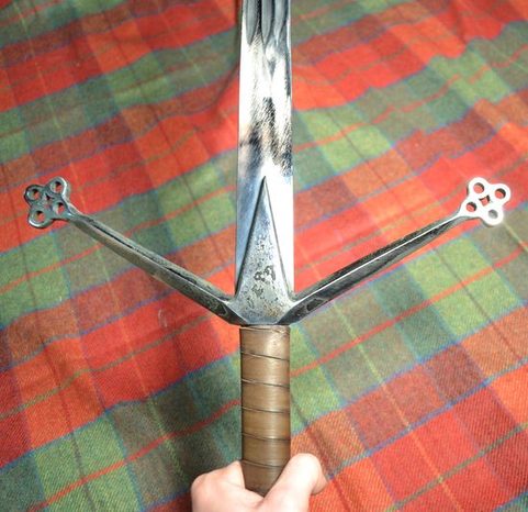 CLAYMORE, LONG SCOTTISH TWO HANDED SWORD