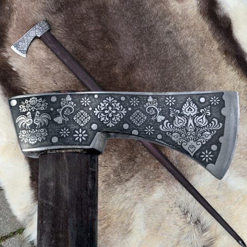 CARPATHIAN AXE OF THE HIGHLANDERS – FOLKLORE