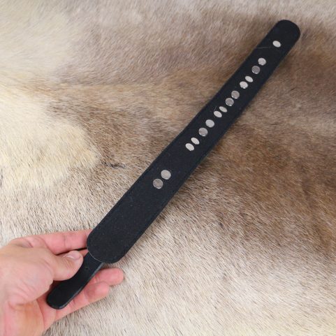 LEATHER COLLAR LINED WITH SOFT FELT