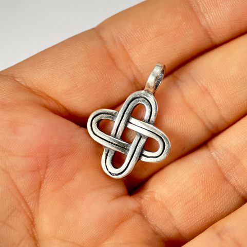 EINZELKNOTEN, ANHÄNGER SILBER 925