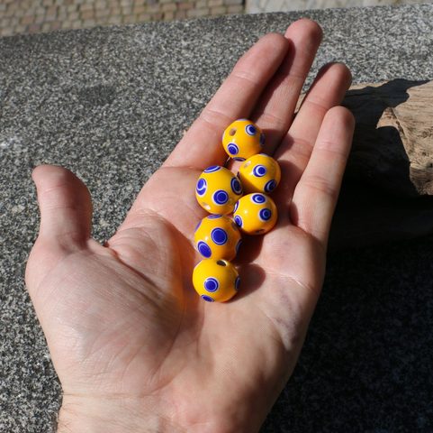 CELTIC GLASS BEAD, YELLOW, REPLICA