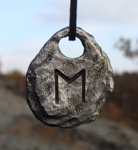EHWAZ, RUNE PENDENTIF