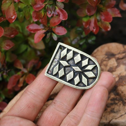 VIKING STRAP END FOR BELTS, HAITHABU, ZINC - ANTIQUE BRASS