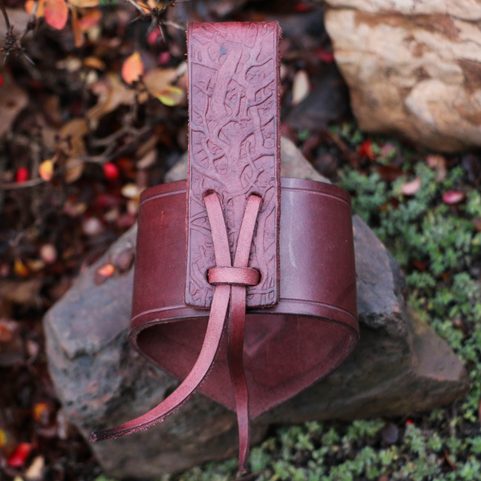 WOLF LEATHER HORN HOLDER