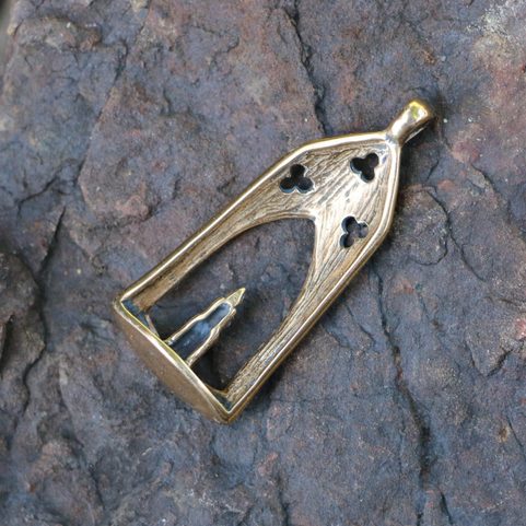 LANTERNE MÉDIÉVALE - LUMIÈRE POUR L'ÂME, PENDENTIF EN BRONZE