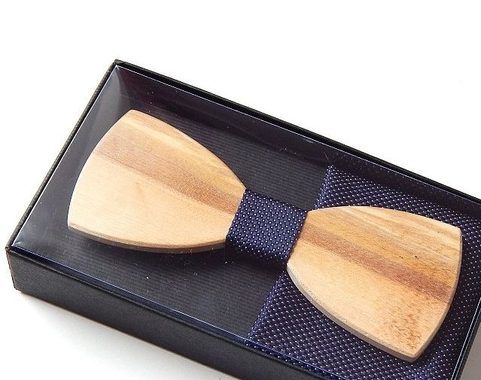 WOODEN BUTTERFLY BOW TIE, BLUE, SILK