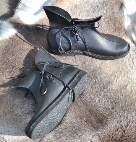 GOTHIC SHOES, MIDDLE AGES, BLACK