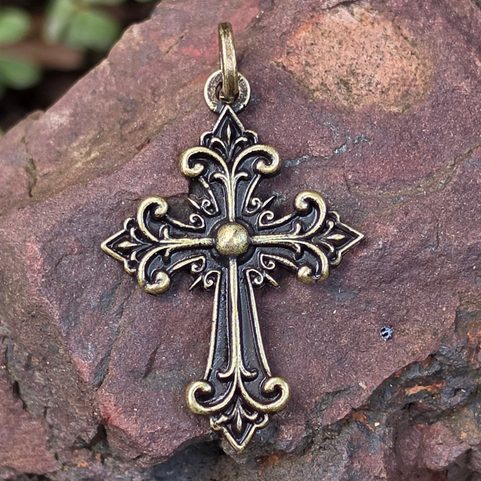 MUSKETEER'S CROSS PENDANT, ANTIQUE BRASS
