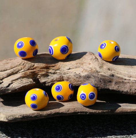 CELTIC GLASS BEAD, YELLOW, REPLICA