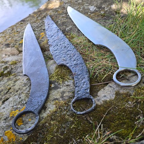 CELTIC KNIFE OPPIDUM, EXACT REPLICA OF KNIFE FROM BOHEMIA, BLACK