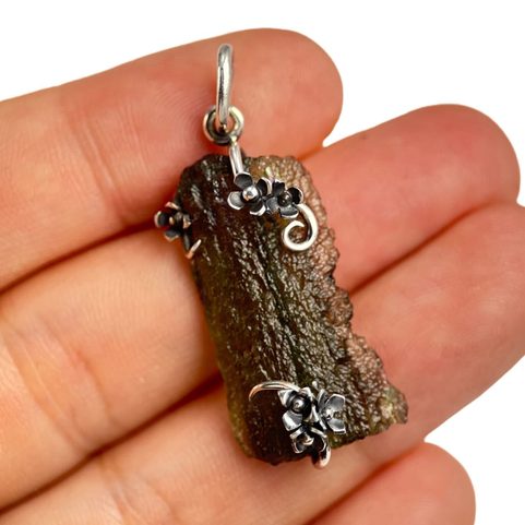 KVETA, PENDANT - MOLDAVITE, SILVER 925/1000