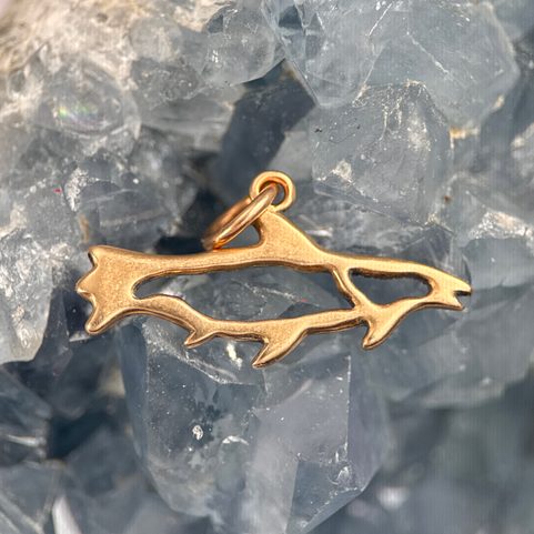 LUOSSA, SAUMON SAMI, PENDENTIF EN BRONZE