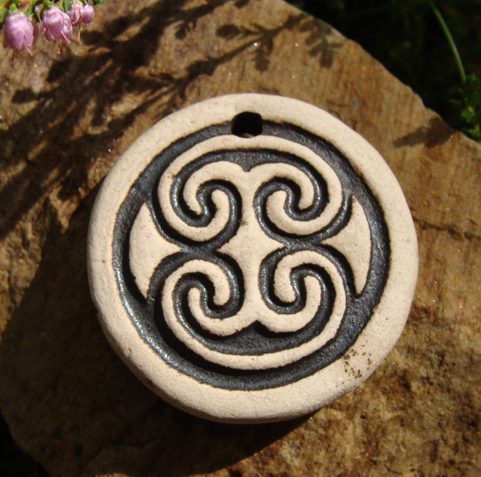 ABSTRACT,CELTIC CERAMIC JEWELRY