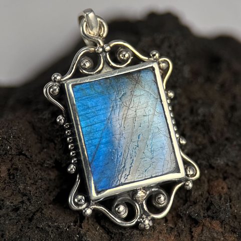 BLUETHORY, VICTORIAN JEWEL LABRADORITE, SILVER 925/1000