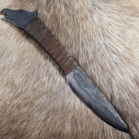 WOLF - WOLFSHUND KUDLAK, MESSER MIT SCHEIDE