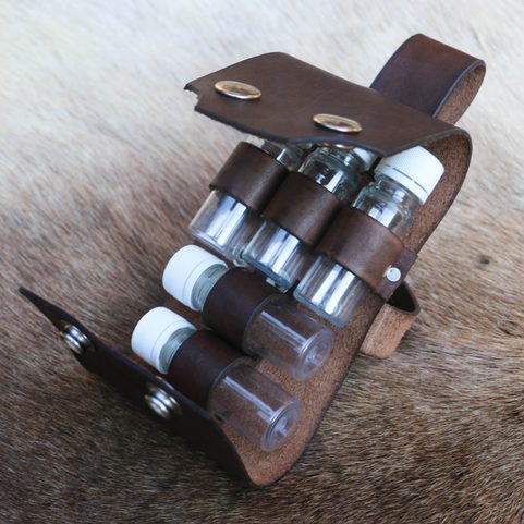 BUSHCRAFT SET FOR SPICES, AMPOULES AND LEATHER POUCH, PERUNIKA SYSTEM