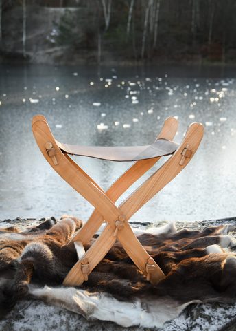 MEDIEVAL FOLDING CHAIR