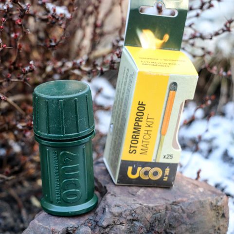 UCO STORMPROOF MATCHES CONTAINER GREEN - 25 PCS