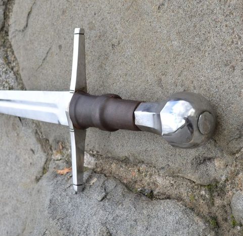 TRIAN, BATTLE READY ONE HANDED SWORD