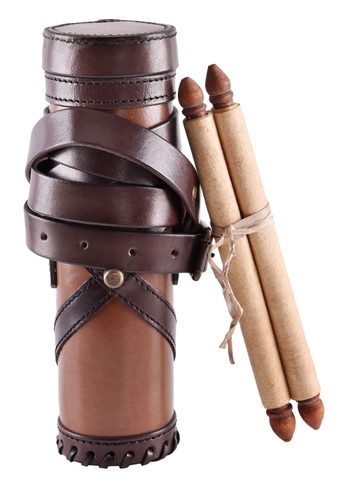 CAPSULA, LEATHER ROMAN HOLDER FOR 3 SCROLLS