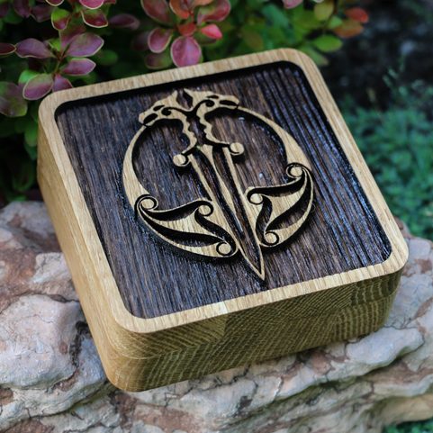 OAK BOX FOR JEWELRY AND BRACELETS